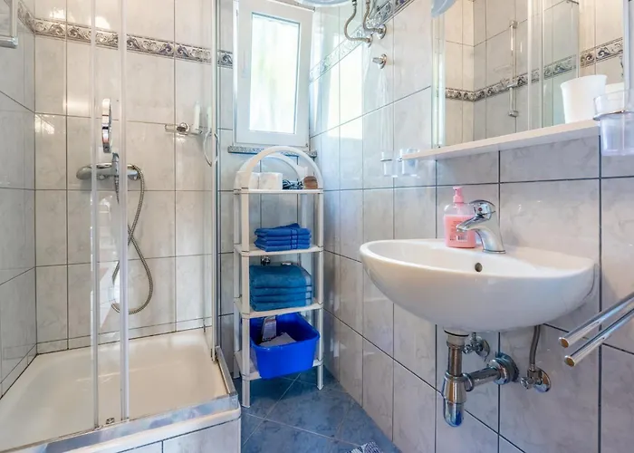 アパート Stipancic マリンスカ