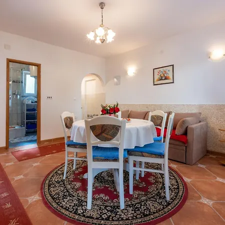Stipancic Apartment