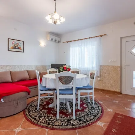 Stipancic Apartment *
